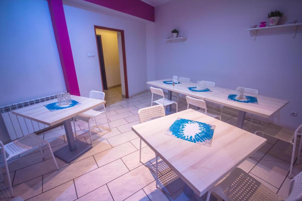 Hostel Soleil Kutno Ngoại thất bức ảnh